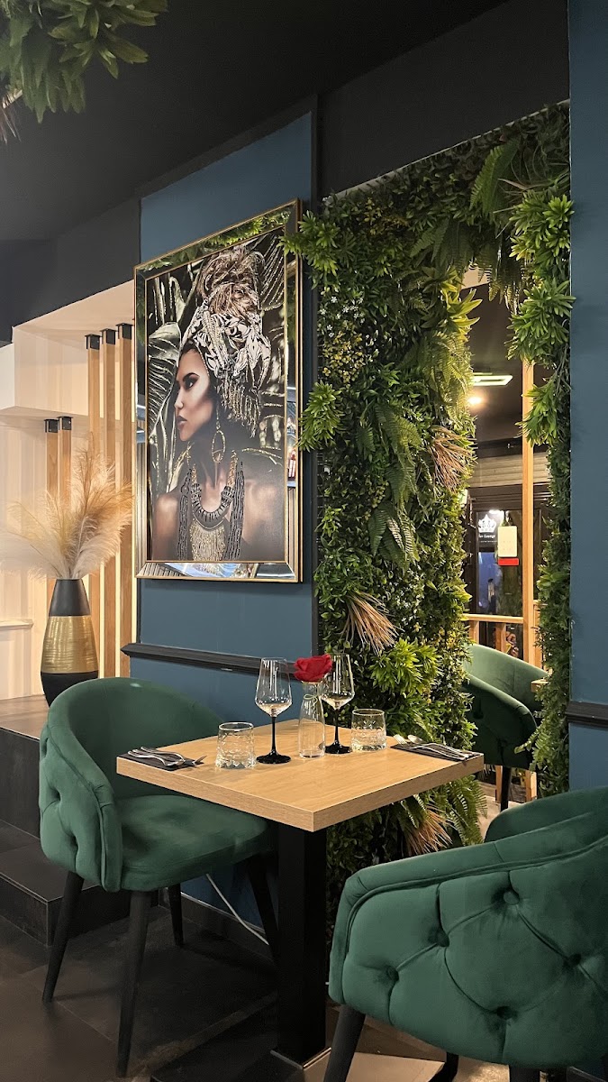 Modern Lagny-Sur-Marne Photos 2